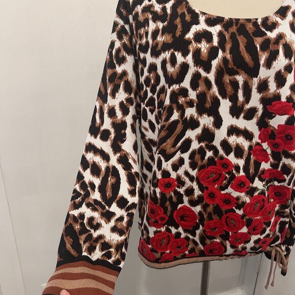 VENUS Tops - Venus Animal Print Sweater